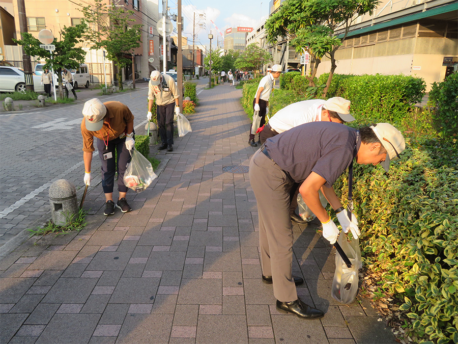 写真:刈谷市内の環境美化活動
