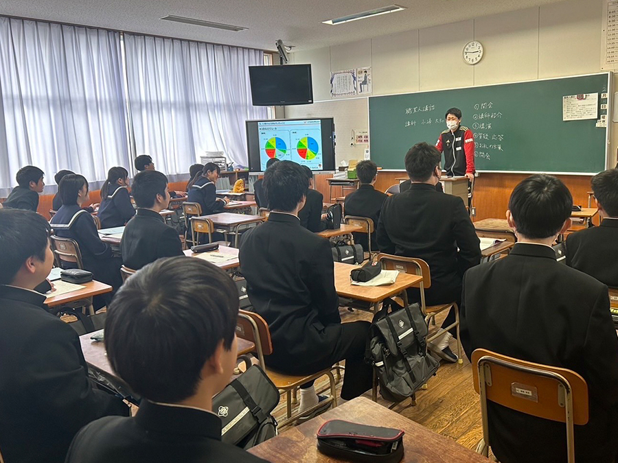 写真:1時間かけてじっくり講話を行いました