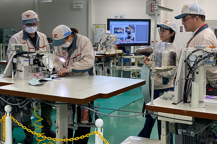 写真:寧波豊田紡織(中国)来訪 評価実施