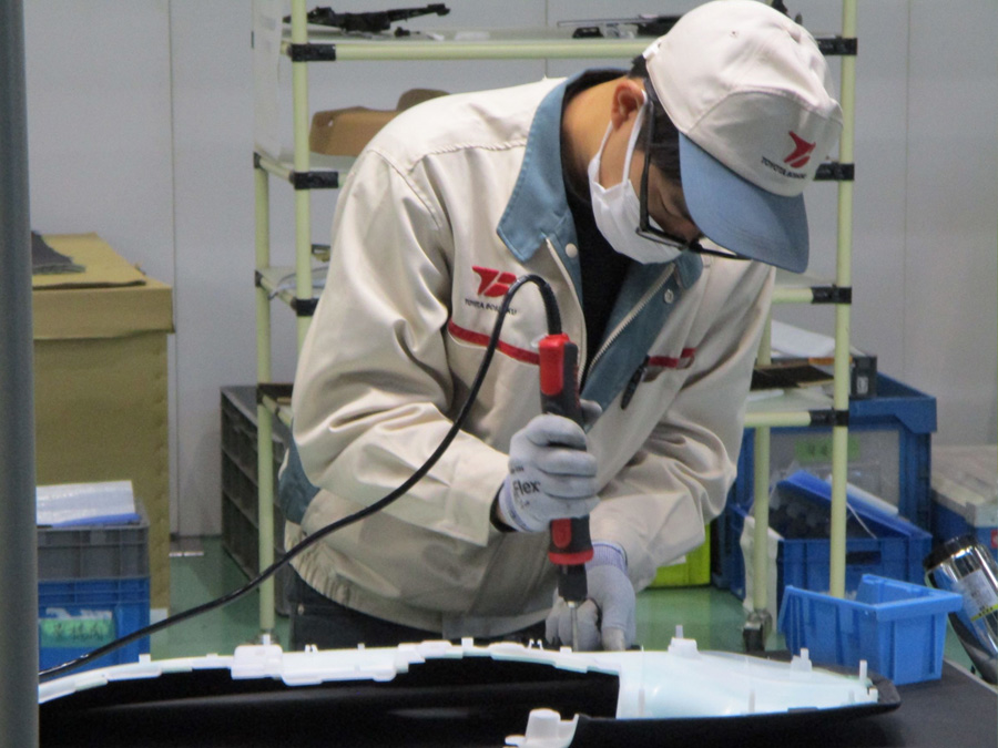 Photo:Trim assembly